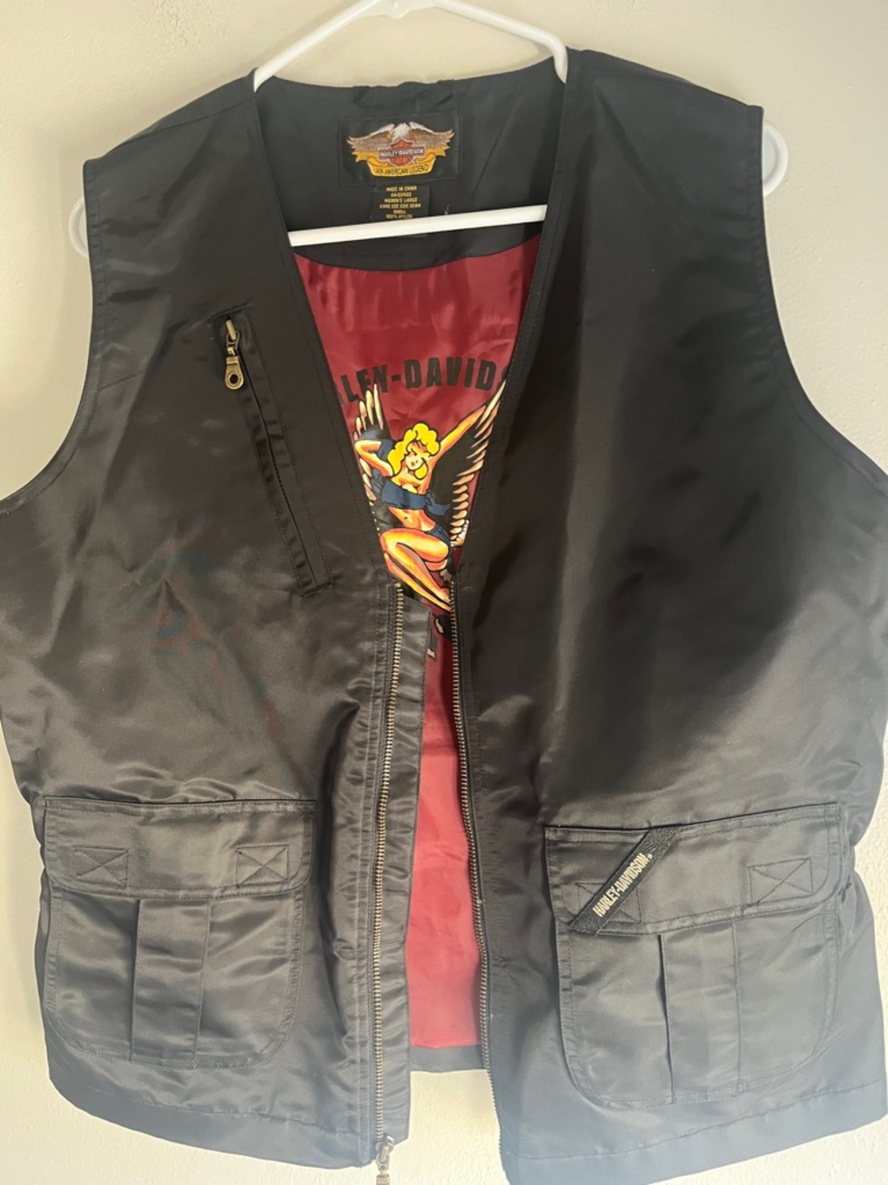 Harley-Davidson Nylon Black and Red Vest Pin Up Girl Inside